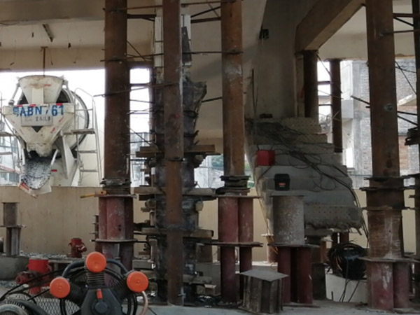 建筑物顶升、纠偏工程2